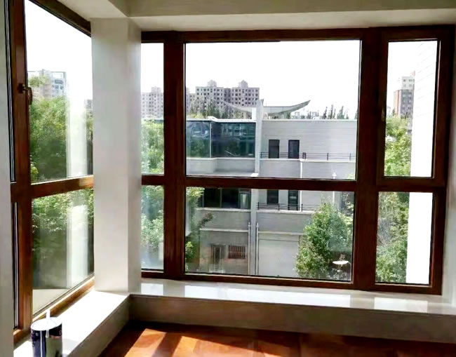 陽臺65、70平開窗